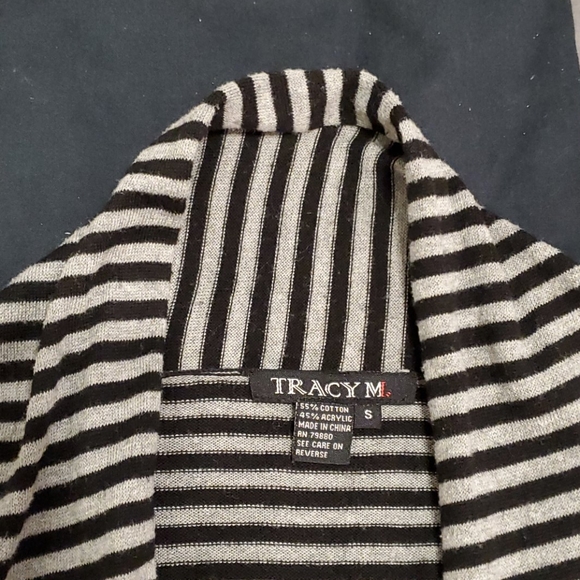 Tracy M. Open Cardigan, Size Small - Picture 3 of 5